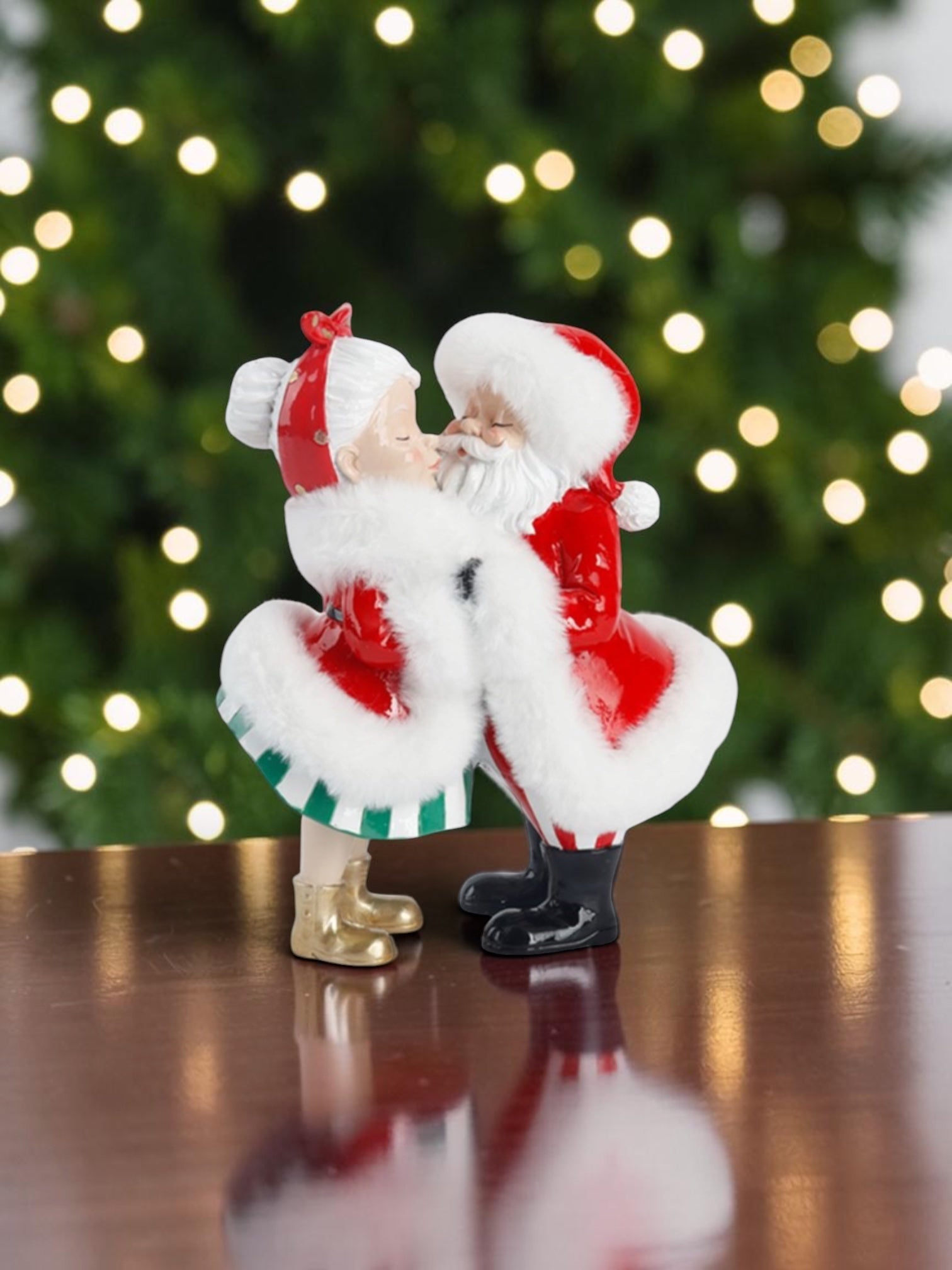 Mr and Mrs claus