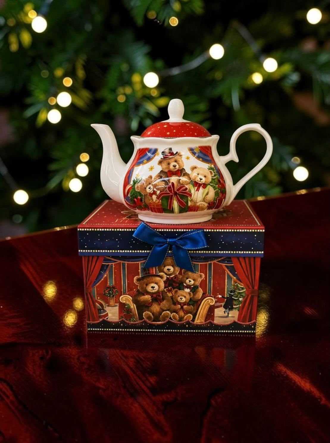 The Teddy Bear Holiday Teapot