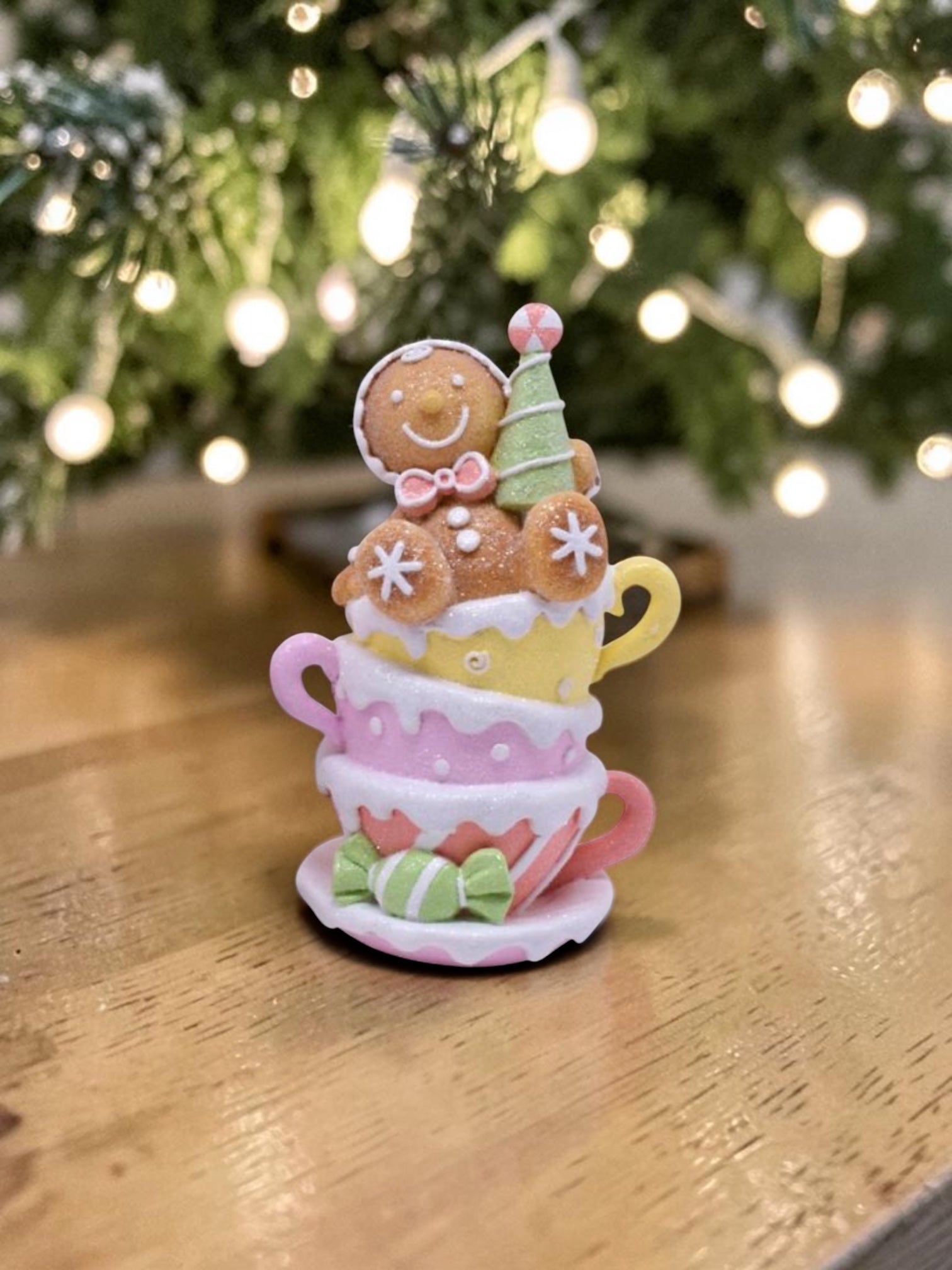 Teacup gingerbread