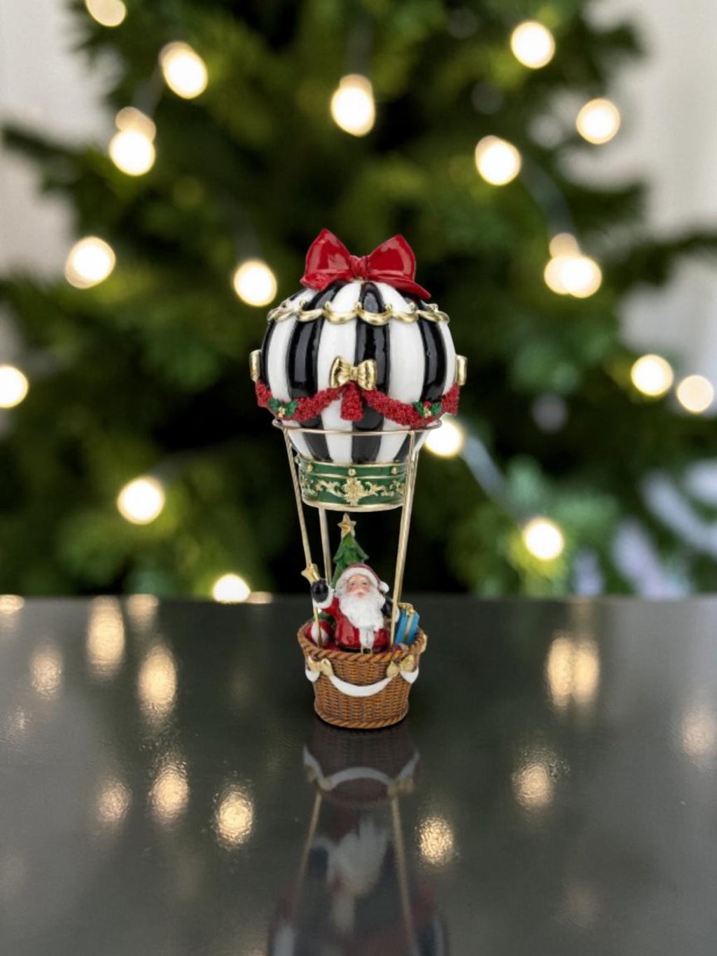 Santa hot air balloon
